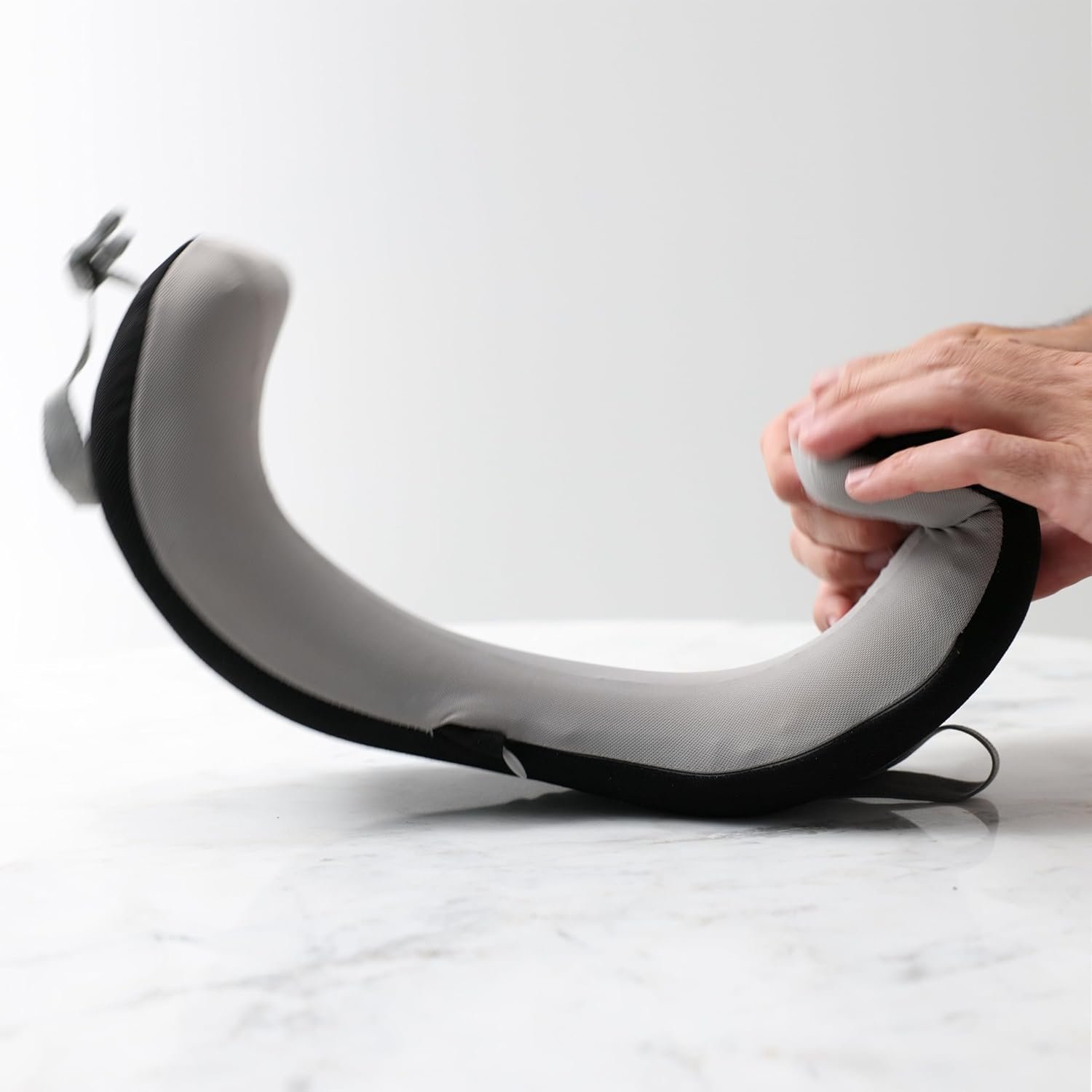 1777419608 Travelon Slim Travel Pillow Navy.jpg