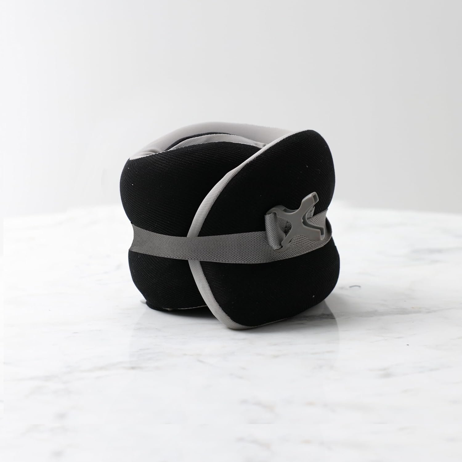 1777419614 Travelon Slim Travel Pillow Navy.jpg