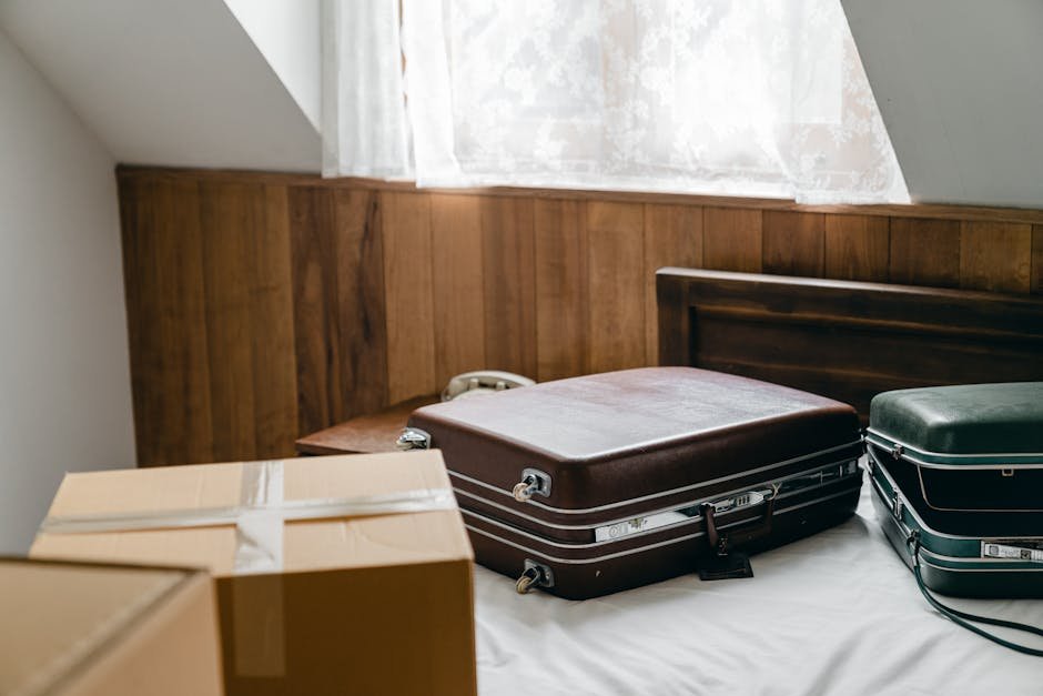 How to Pack Light for Long Trips Without Missing Items
