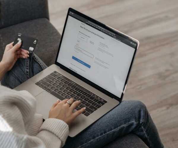 How to Find Travel Deals Online Without Scams: A Practical Guide