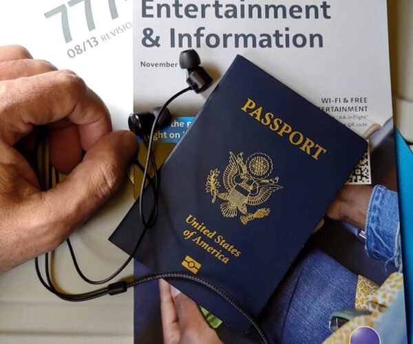 How to Travel Cheap Using Flight Deals and Discounts